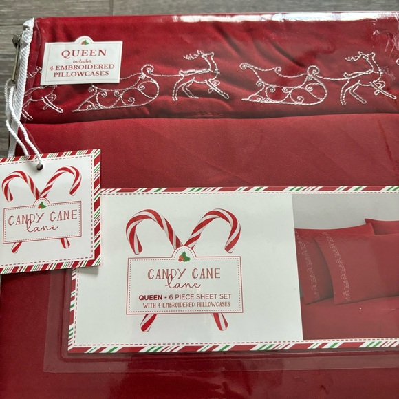 Candy Cane Lane 6 Piece Sheet Bed Set Queen Size - Red & White - Picture 6 of 6